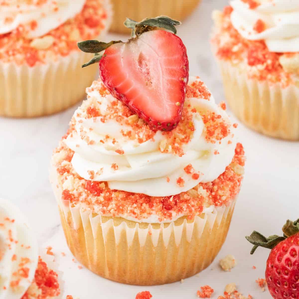 Strawberry Crunch Cupcakes